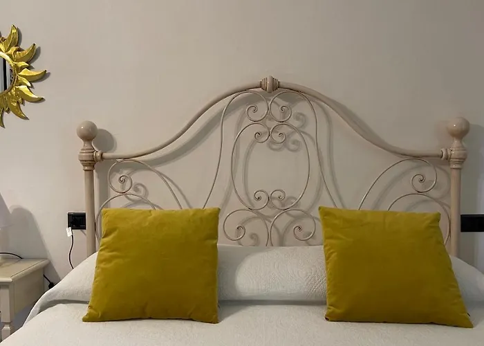 Фермерский дом Podere Montese Country House Сан-Джиминьяно