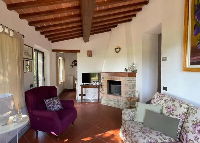 Podere Montese Country House Фермерский дом