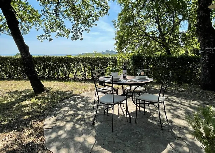 Podere Montese Country House Фермерский дом