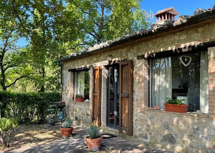 Podere Montese Country House Сан-Джиминьяно